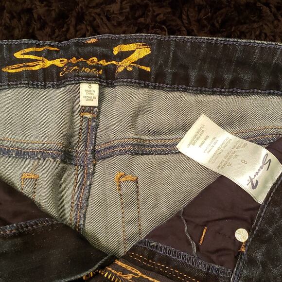 SEVEN7 Womens denim shorts. Size 8 - Picture 3 of 4